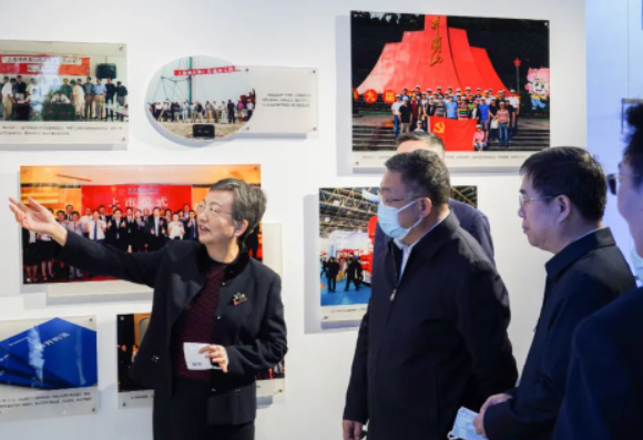 中石化高级副总裁刘宏斌一行益临冰球突破mg参观考察(图5)