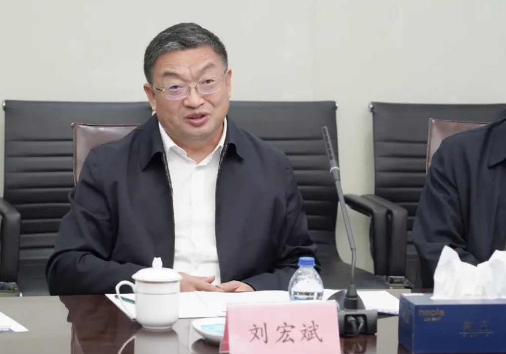 中石化高级副总裁刘宏斌一行益临冰球突破mg参观考察(图3)