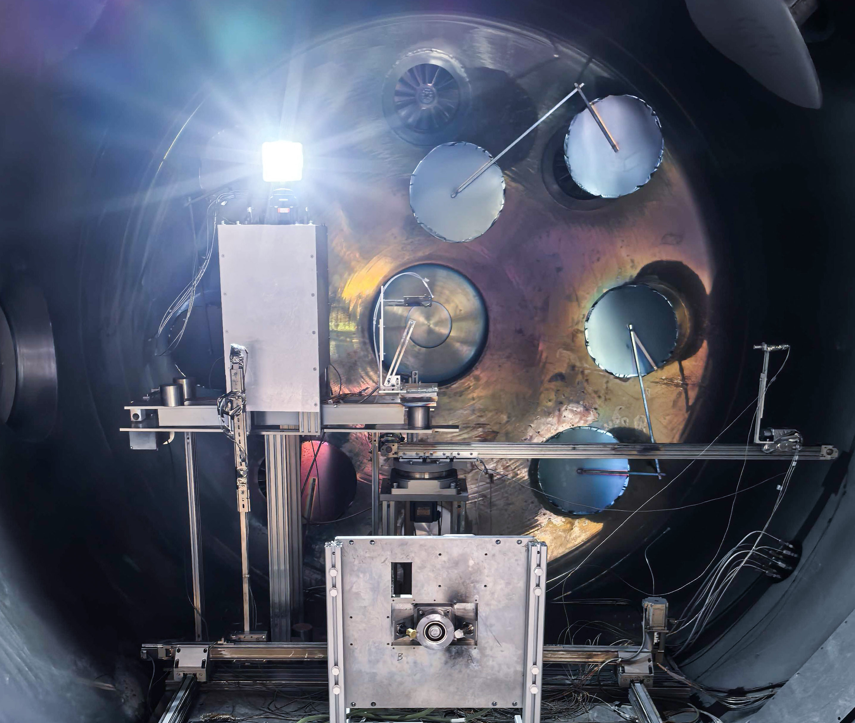 喜讯！冰球突破mg投资企业：瀚氢动力卫星霍尔电推进系统点火成功！(图2)